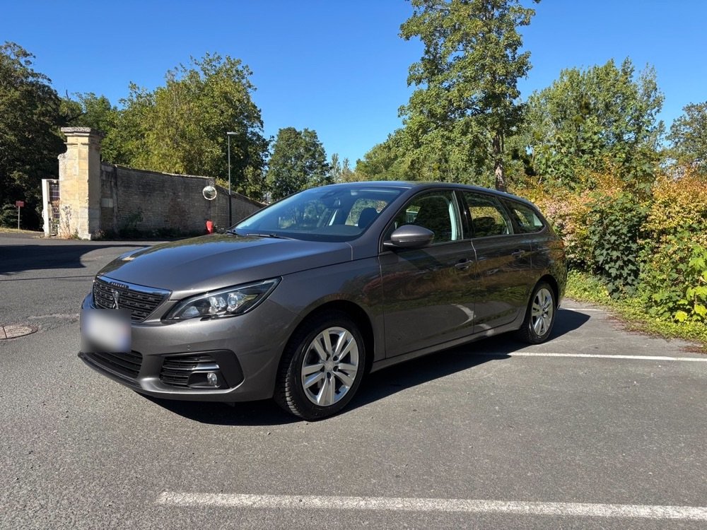 Peugeot 308 SW grise
